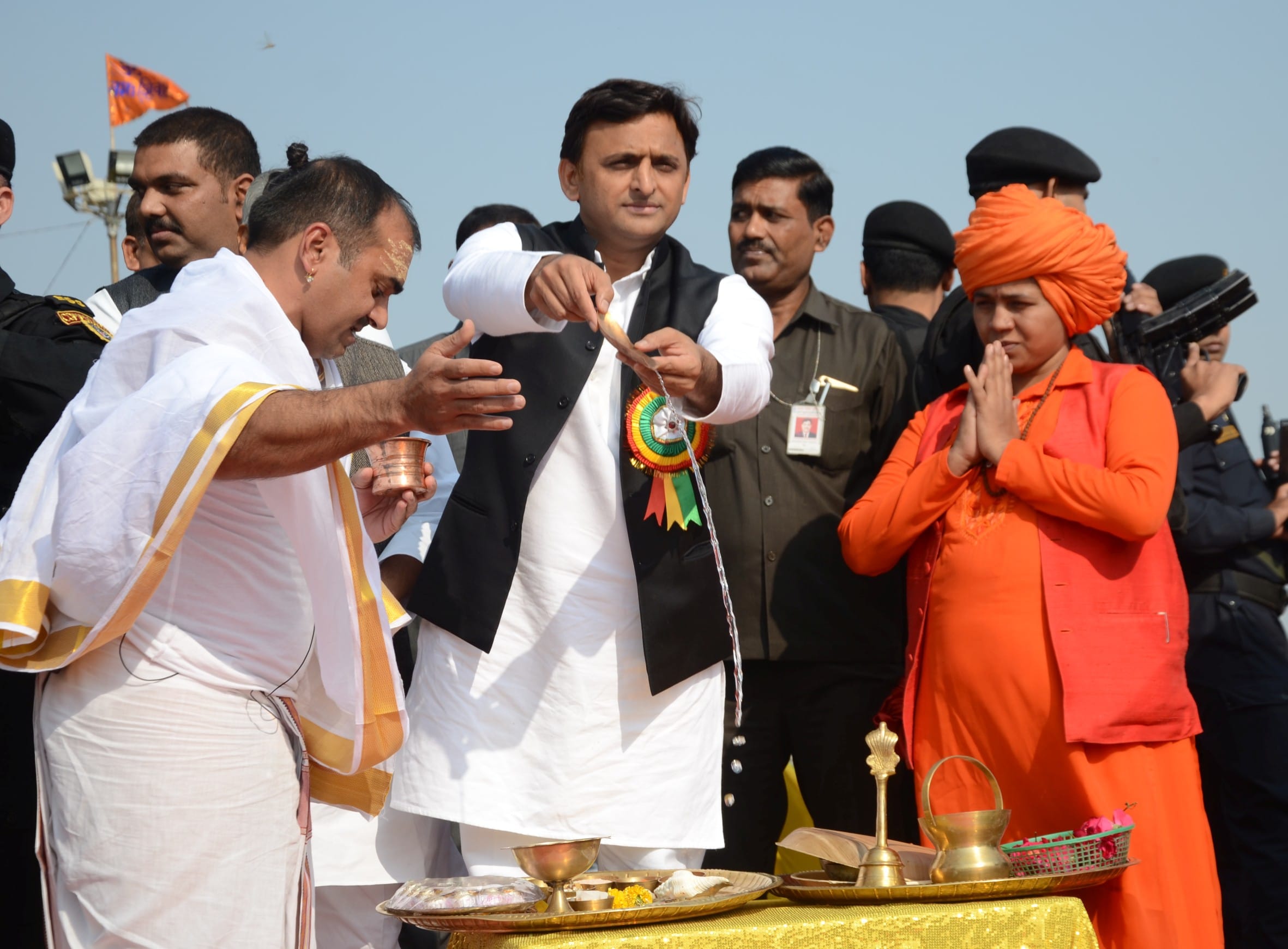 akhilesh yadav borrowed money to give a namesake child