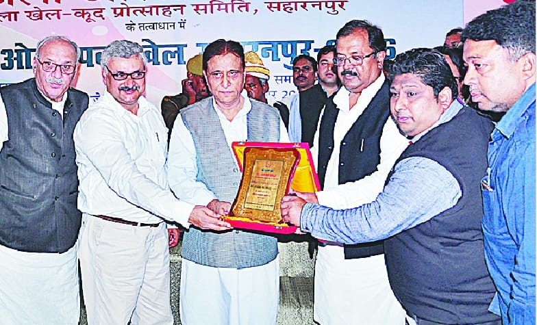 upset people in modi govt : Azam