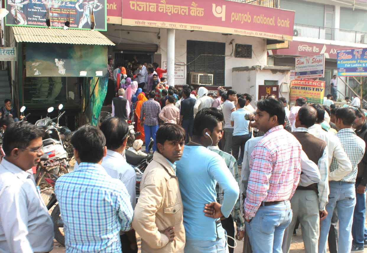 after 500 and 1000 rupee note ban, indian govt released guidelines for bpl card holders