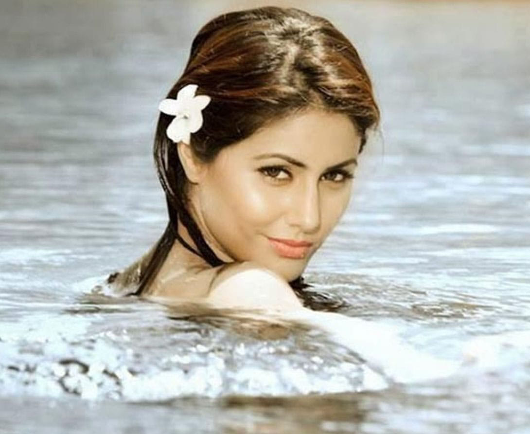 This popular actress is set to enter 'Bigg Boss' as a wild card entry!