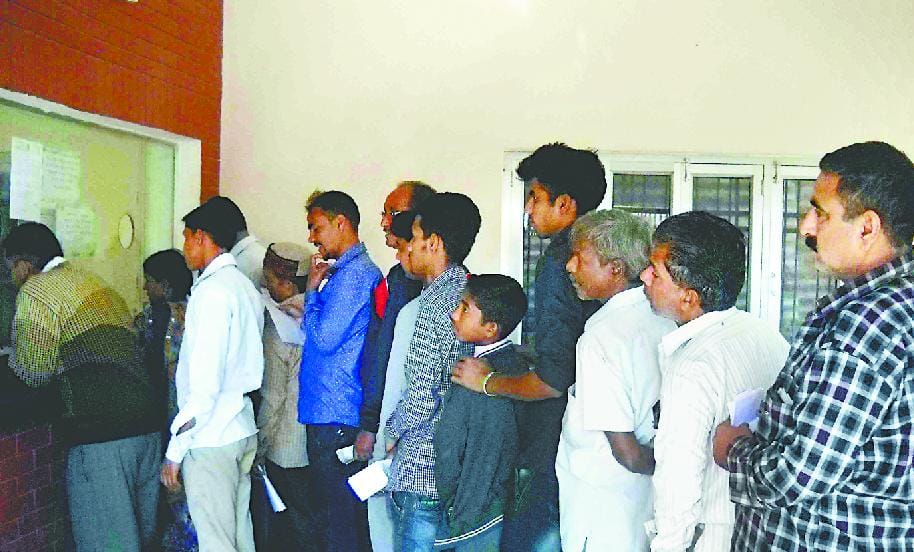 Electricity bills Department counter open