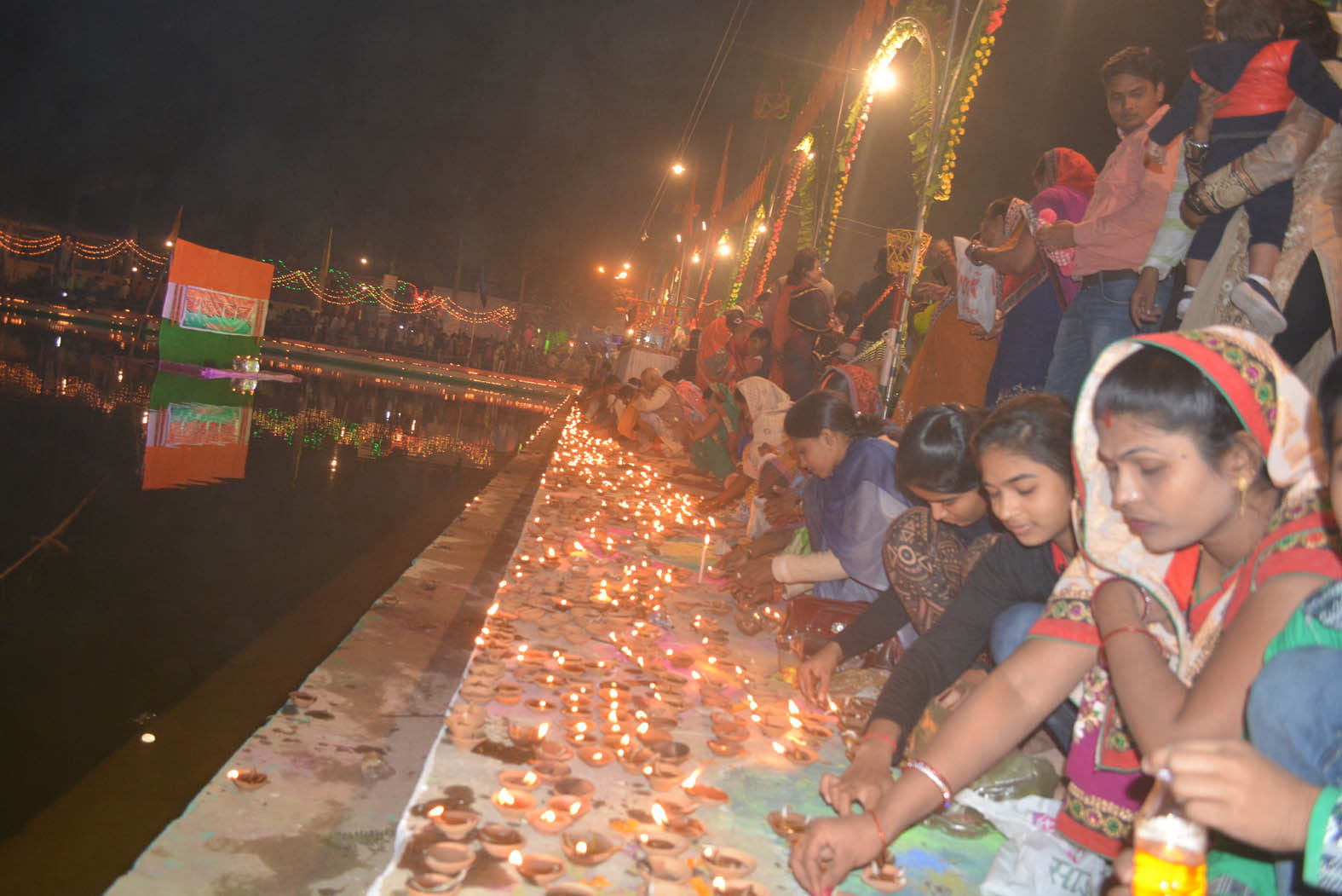 kartik purnima 2018 why dev diwali celebrate in varanasi