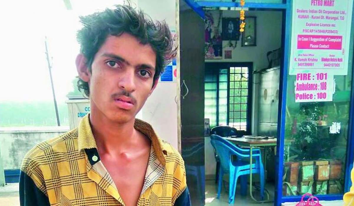 police arrest a man with fake note of two thousand in Mahbubabad