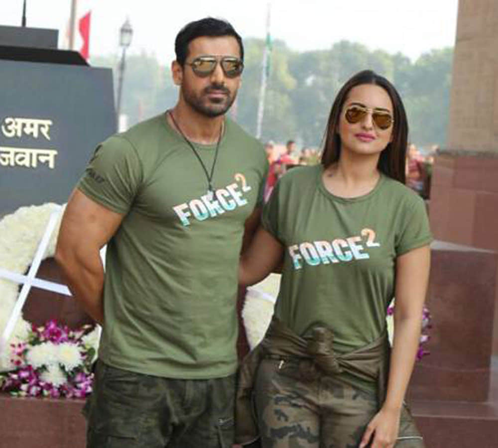 John Abraham had fallen in love with Riya Sen before Bipasha Basu
