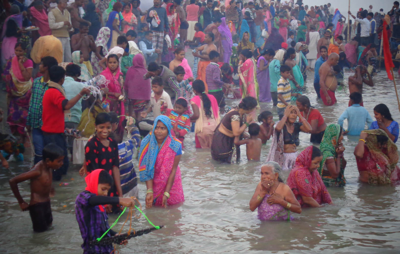 why people gose to Garhmukteshwar temple in Kartik Purnima