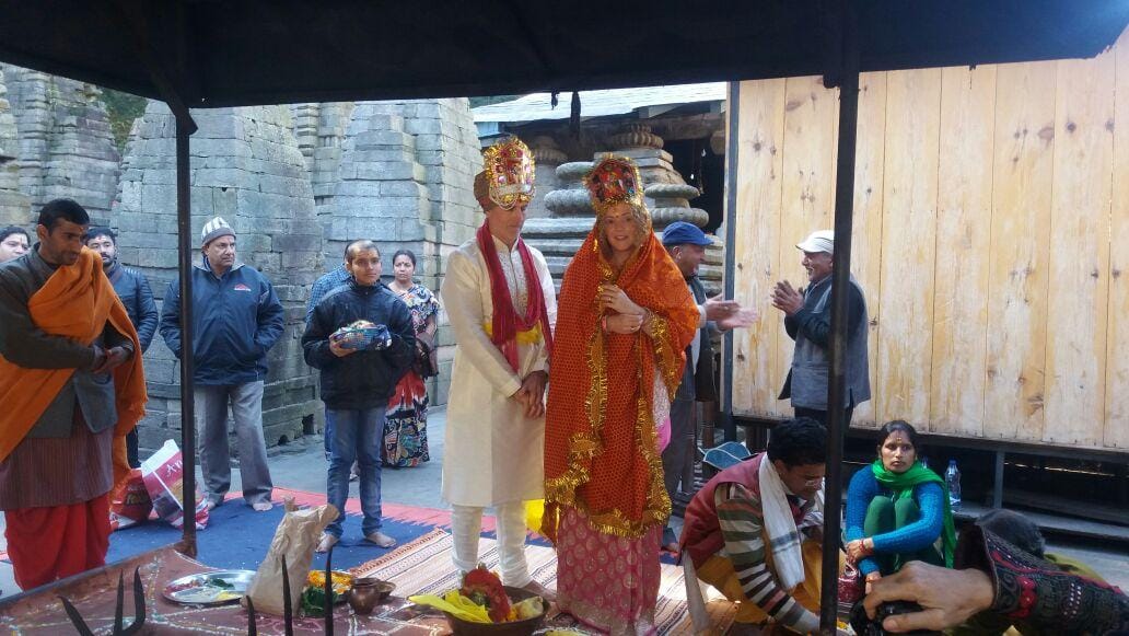 foreigner couple married in jageshwar
