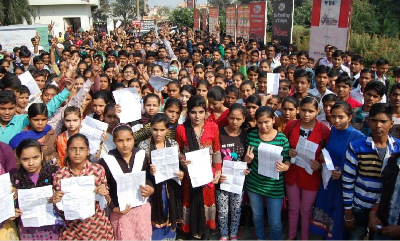 There were 1140 candidates in exam