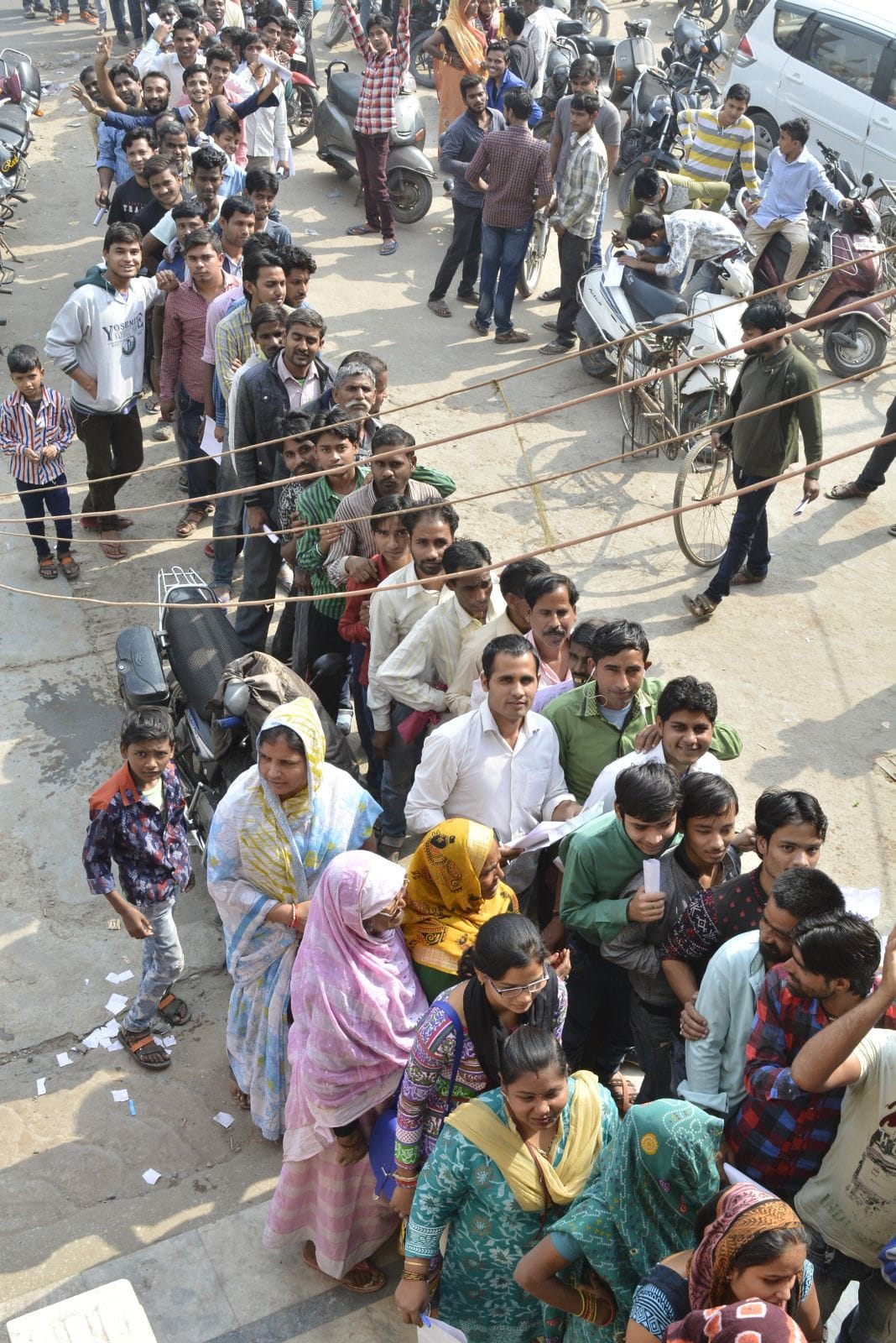 Cash available to be given every two hours gathering information