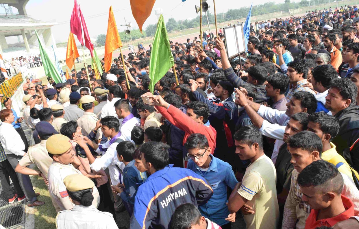 sports, player, road jaam, protest, administration, championship, officers, morning, break fast