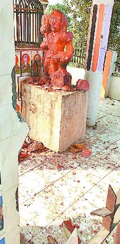 Anti-social elements to break the sculptures presented