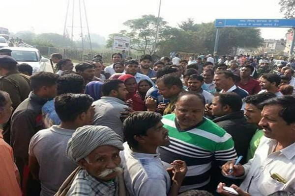 bhiwani mla car accident, women killed, mla ran away from the spot