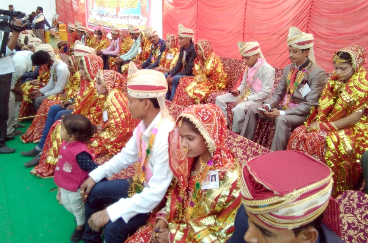 The mass wedding of 22 couples goldsmith society