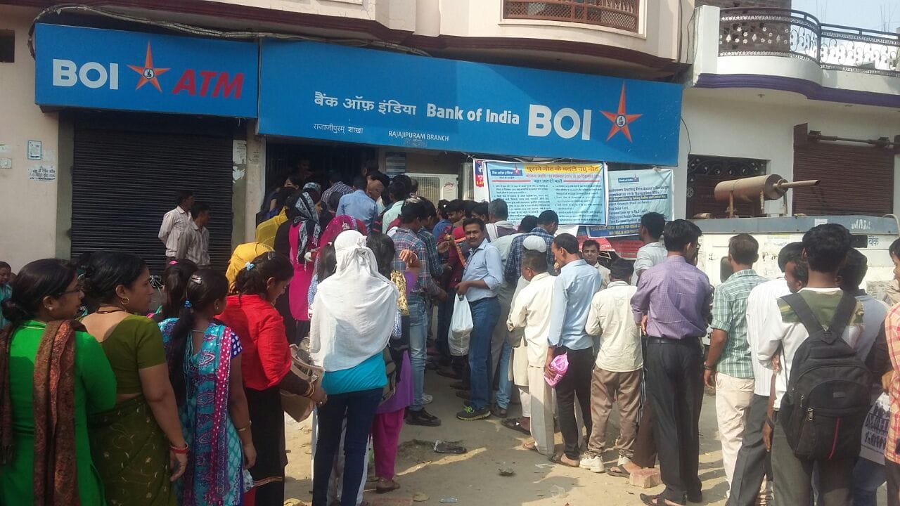 tea and snacks distribution to people outside banks