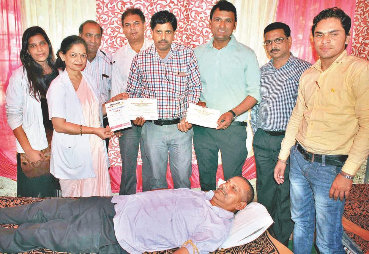 35 people donated blood became Mahadani