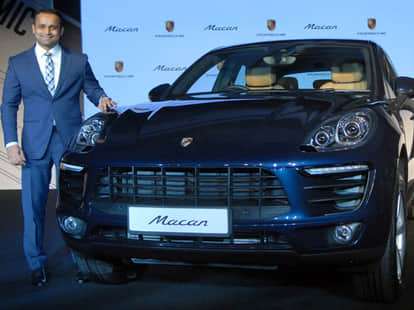 porche makan r 4 launch in india,at priced 76.84 lakh 