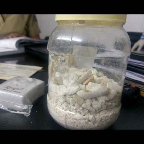  foreigner woman arrested with two kg drugs on airport