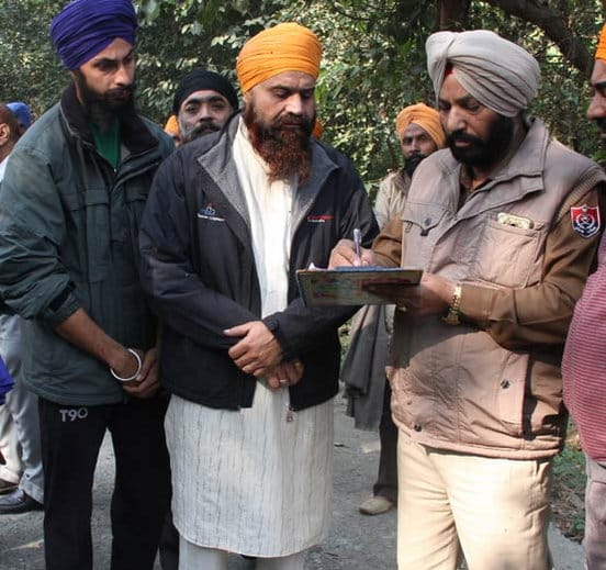 facebook friend cheated gurdaspur men, commit suicide