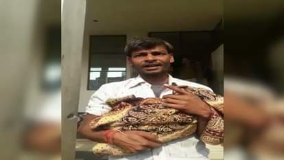 FIROZABAD: INSENSITIVITY OF HOSPITAL FOR MONEY