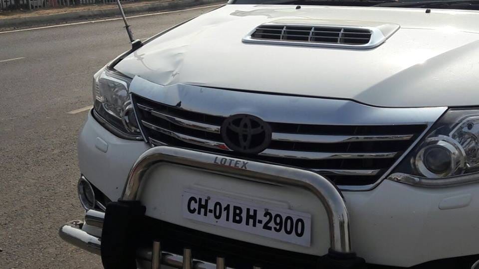 haryana govt formar minister ghanshyam sarraf car hit mother and daughter, mother killed