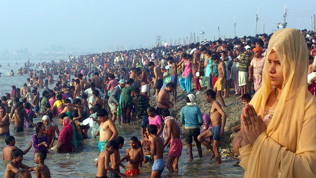 30 lack people bath in ganga