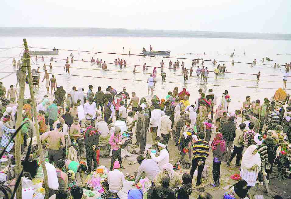 ganga mela in makhdumpur