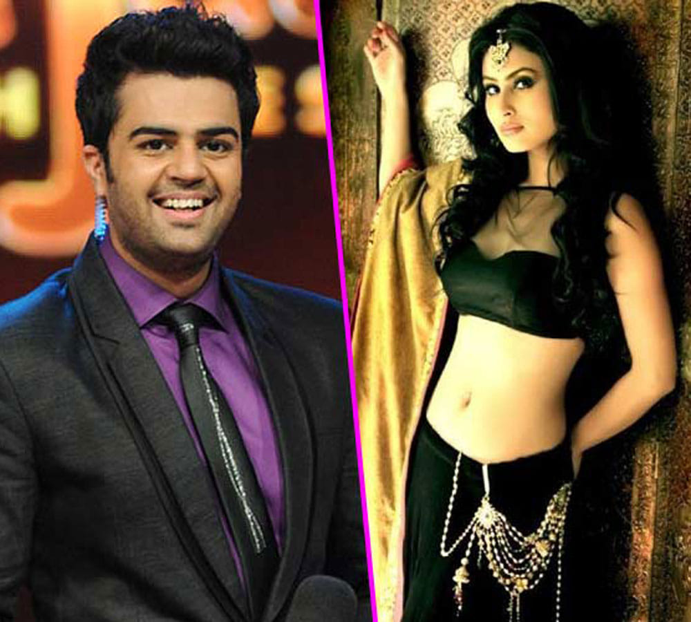 manish paul makes fun with mouni roy