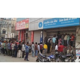 500 and 1000 rupees changed in bank, crowd came in Bank, Sirsa