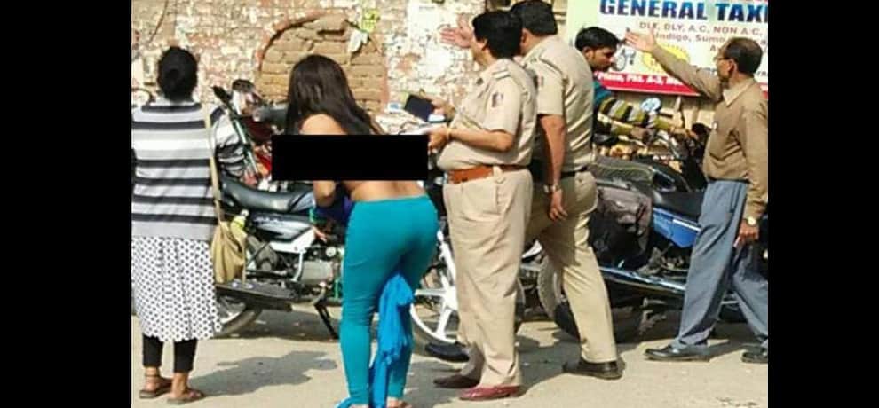 demonetisation flashback: eunuch got topless when was unable to withdraw money from atm 
