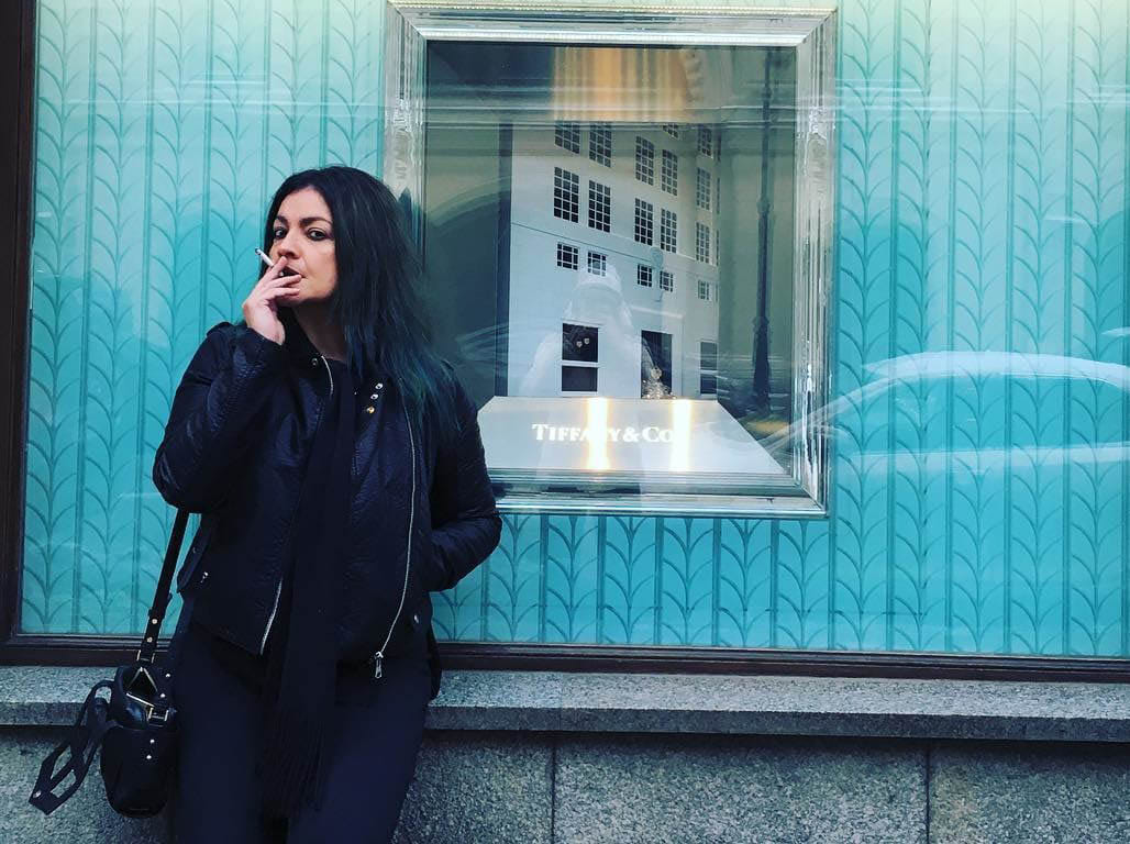 Pooja Bhatt shared photo of Sadak  first day of shooting