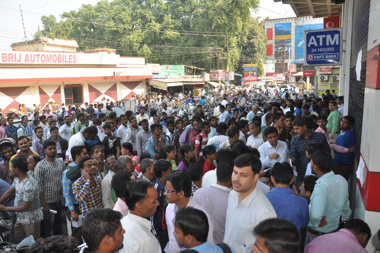 Crowd at banks to exchange money
