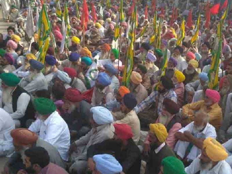  Farmers, workers, demonstrating performance against the finance minister, protesting,Sangrur