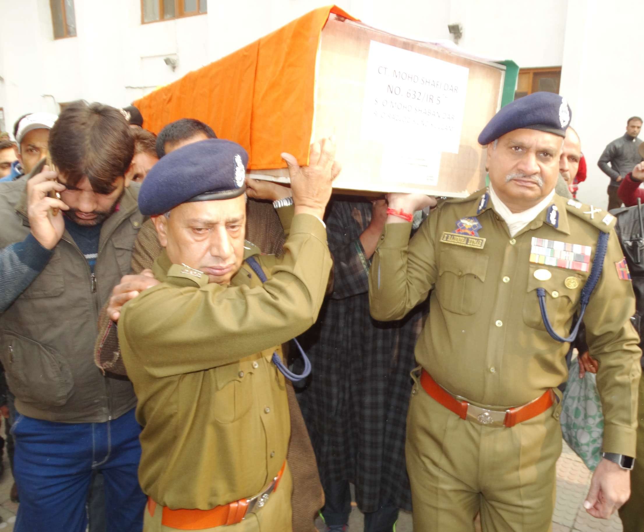 last rites of the constable who martyred today in sopore encounter 