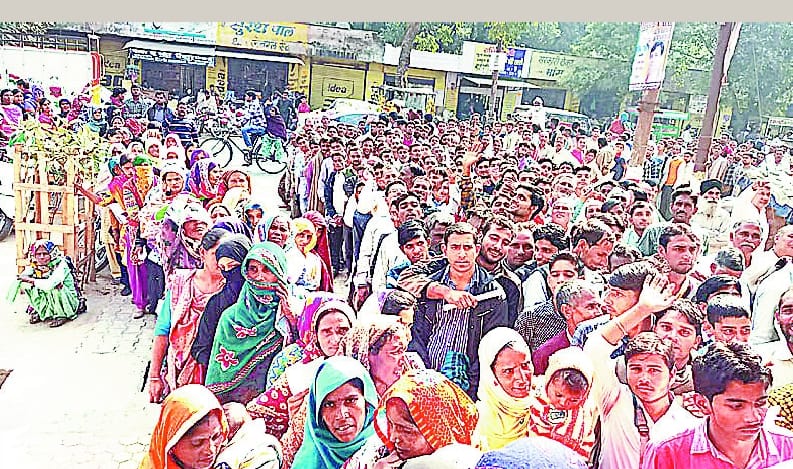 Gul has cash, bank customers full