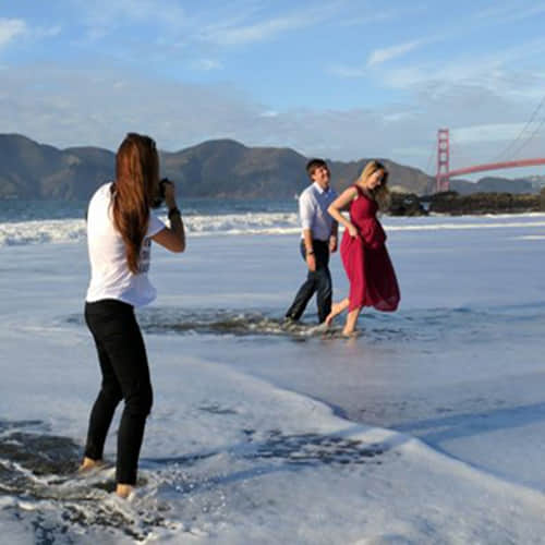 Naked man photobombs pregnancy photoshoot