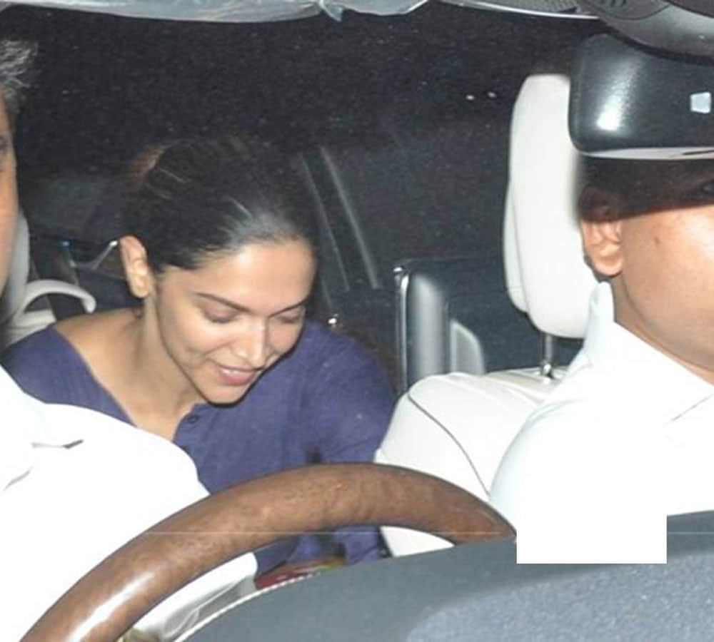 katrina kaif and deepika padukone outing last evening