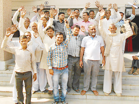 Kerosene Wholesalers Kotedaron demonstrated against