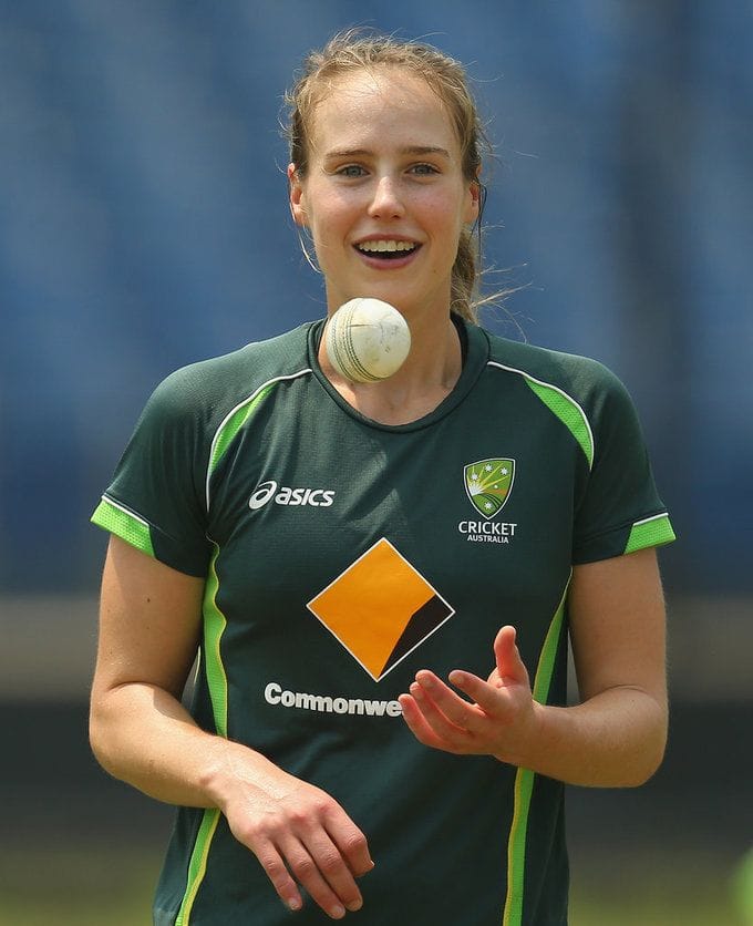 ellyse perry who represented australia in ICC and FIFA world cup