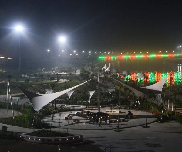  pics of gomati river front.