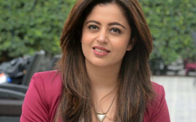 actress neha pendsevisits lucknow for may i come in madam promotion