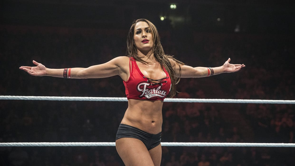 Girlfriend of John Cena Nikki Bella Lost her Tooth
