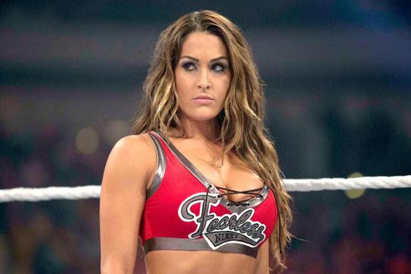 Girlfriend of John Cena Nikki Bella Lost her Tooth