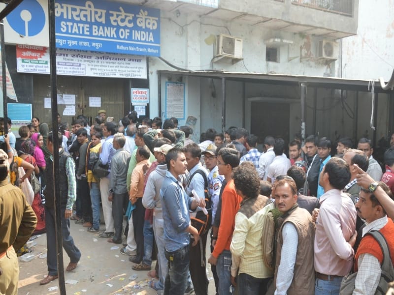 again a fighting for cash in mathura