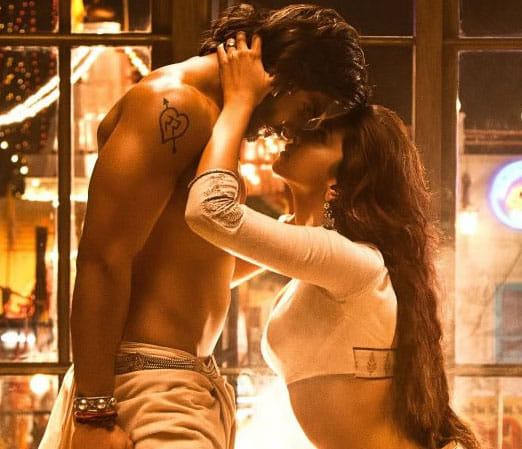 Ranveer's unbelievable comment on kissing scenes with Deepika