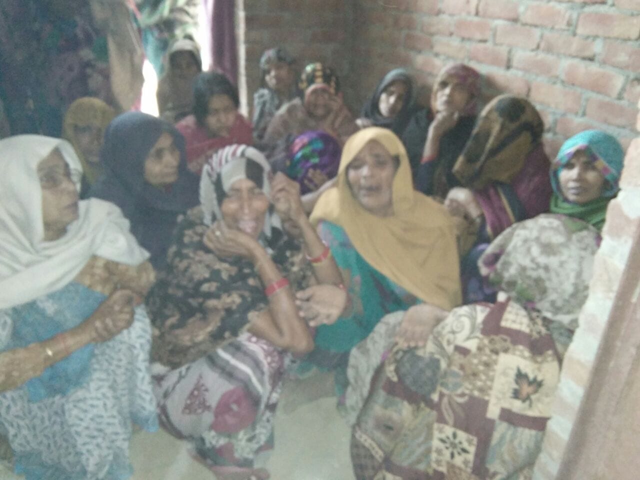 farmers suspicious death at auraiya