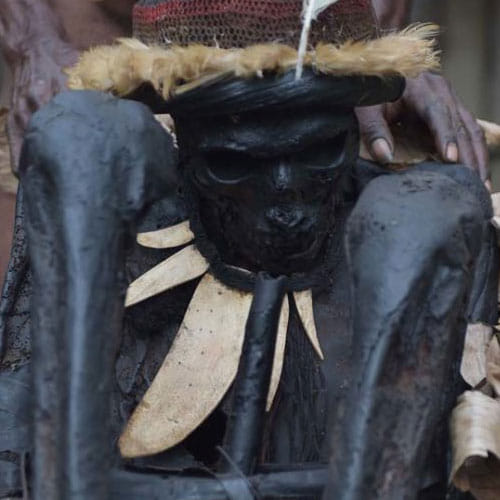 Dani Tribe In Papua New Guninea Smokes Their Dead People To Preserve
