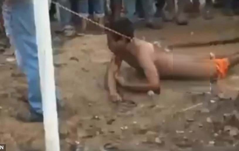 mob hanged rapist in reyes  Bolivia