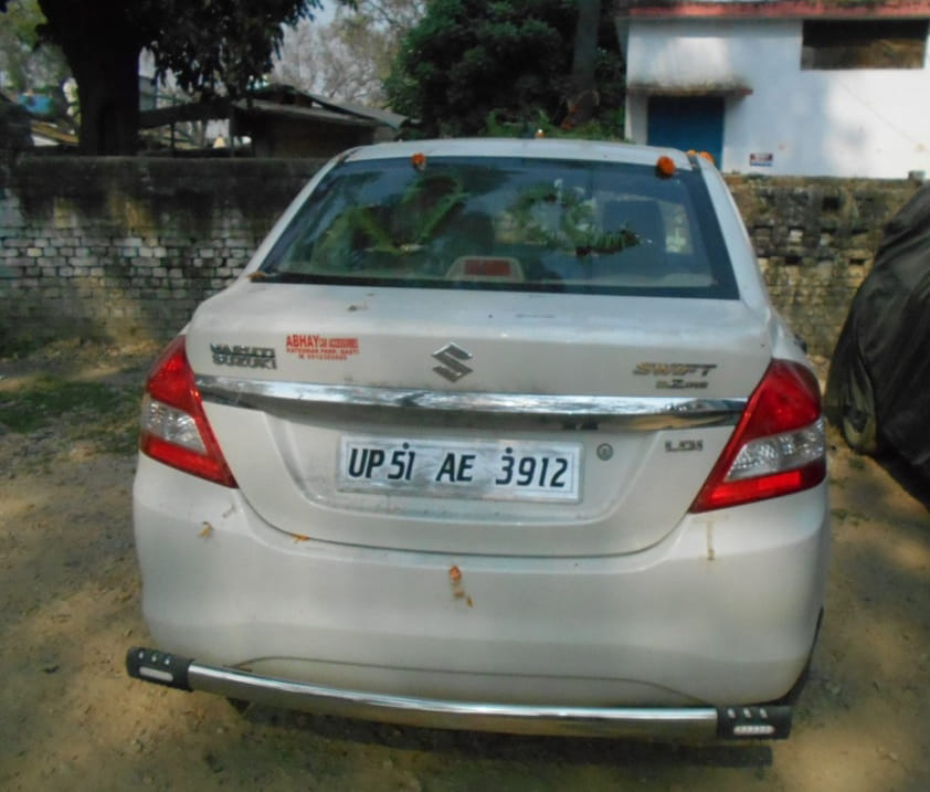Car riders hostage robbed the bride and groom