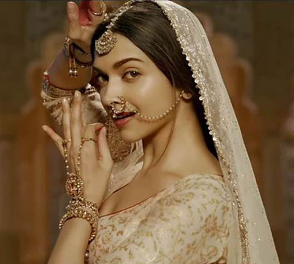 Shahid to sport heels to match Deepika's height in 'Padmavati' ?