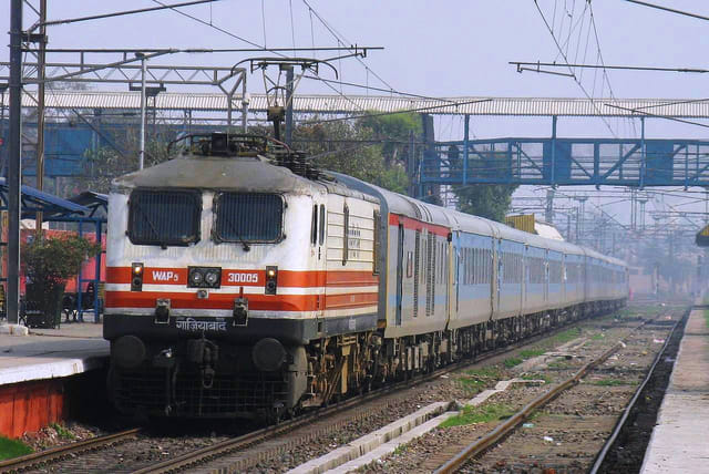 shatabdi express escaped from accident 