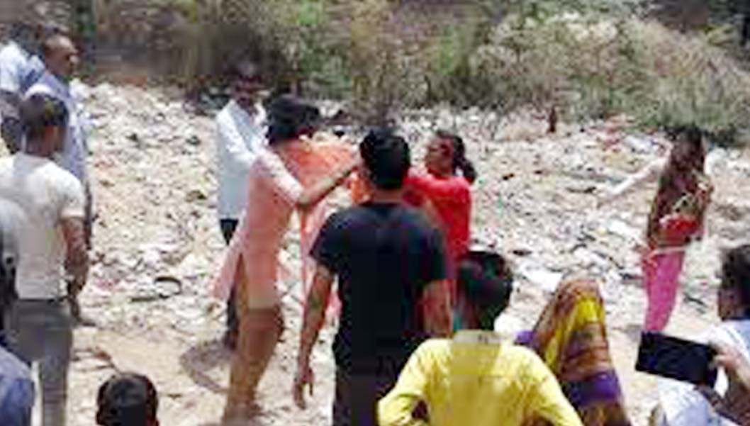 Eunuchs beaten in auraiya